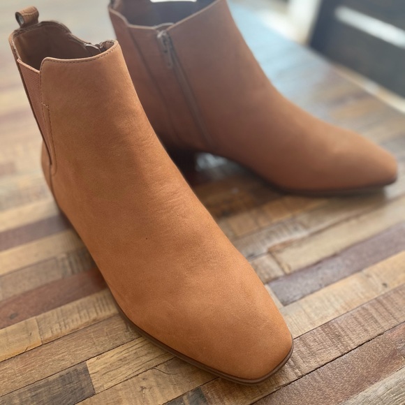 NWOT - ALDO SQUARE TOE BOOTS ✨ - Picture 5 of 6